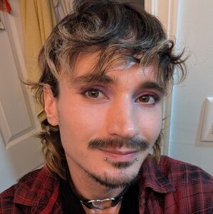 Meet your Posher, Zachary